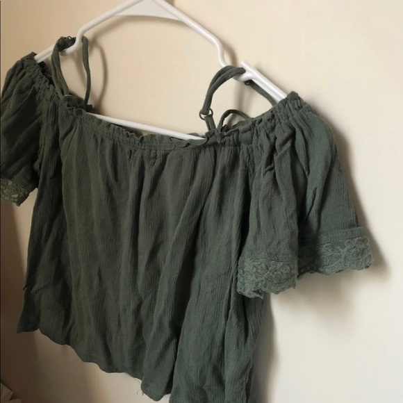 Top - Picture 2 of 2